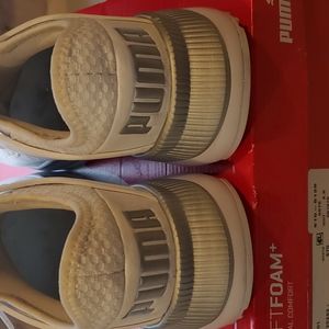 Women's Puma Sneakers